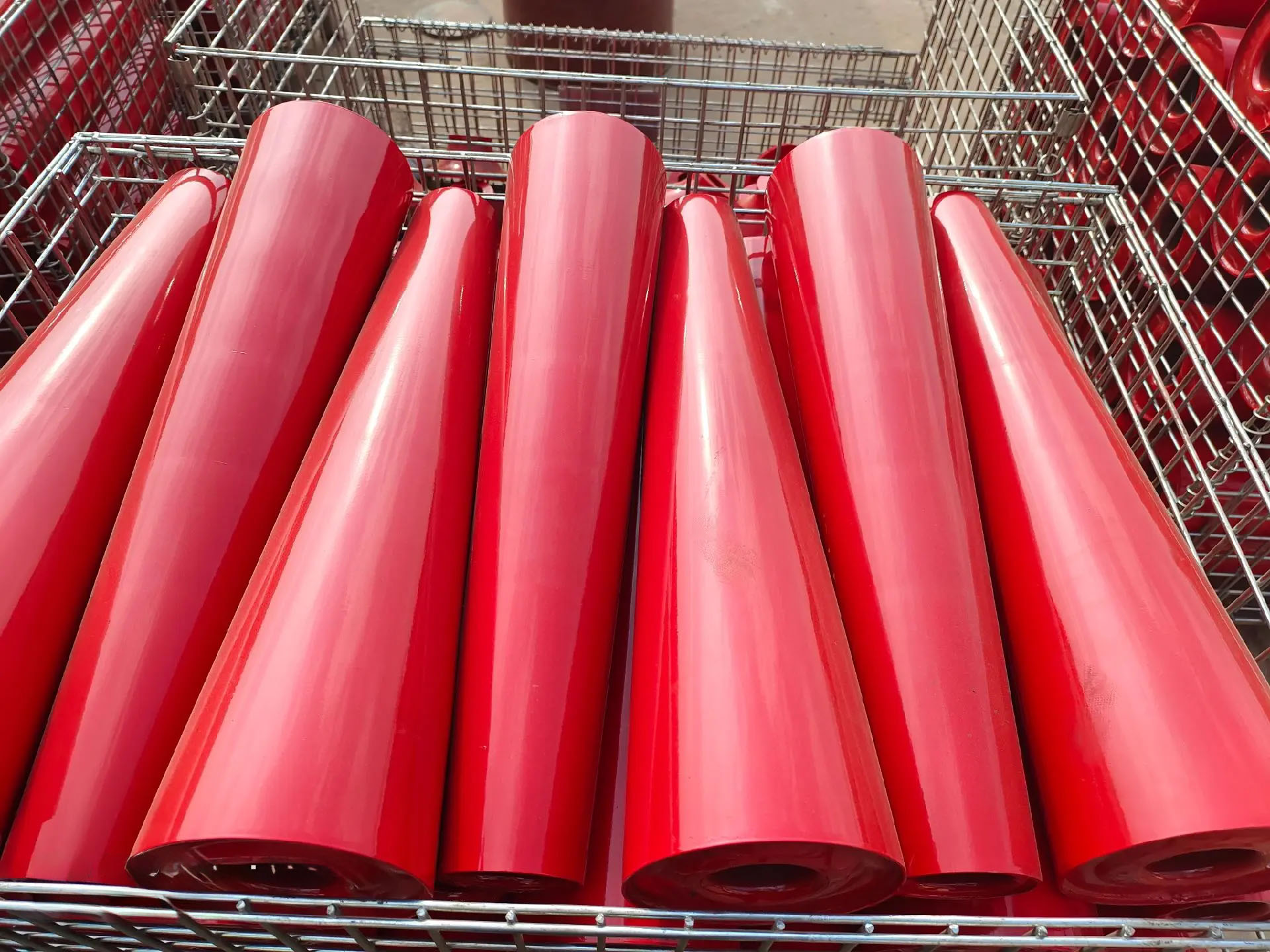 A reliable manufacturer of conveyor belts, idlers, drums, supports and the entire conveyor system