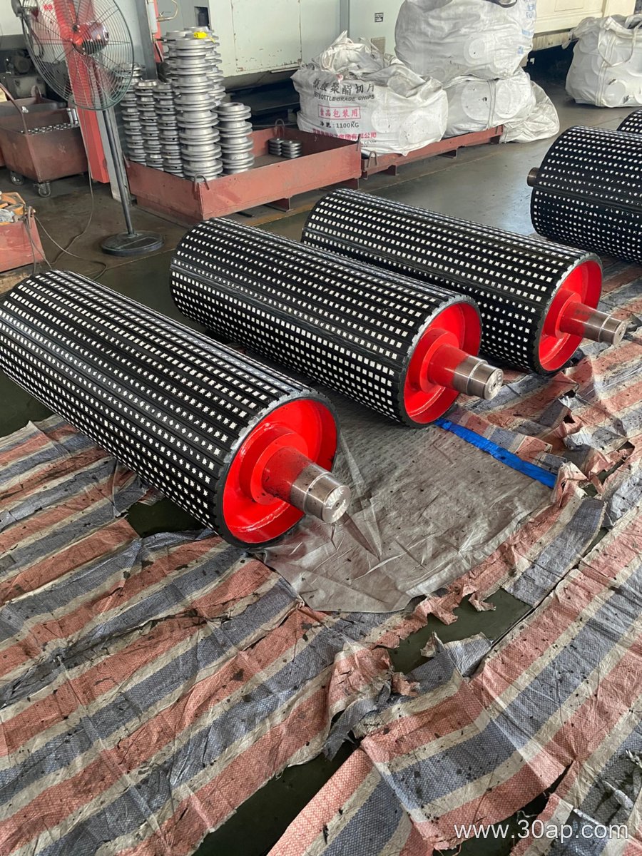 Diamond Grooved Lagged Pulley product image