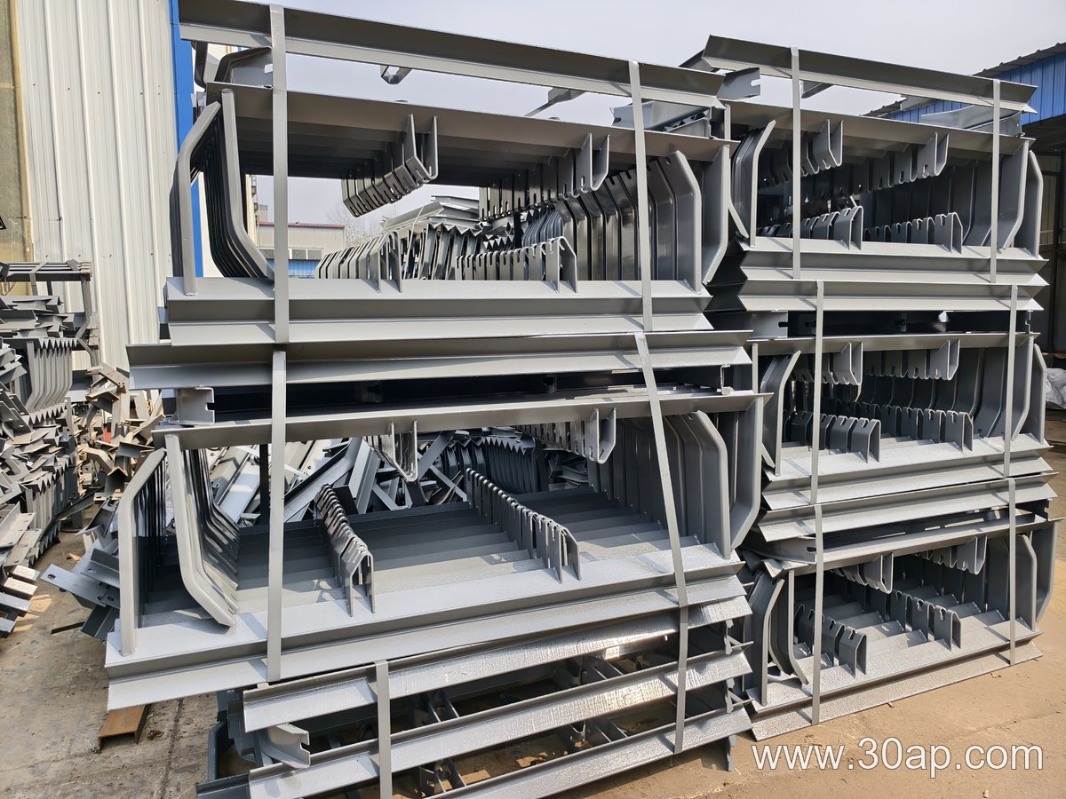 Mining Conveyor Bracket Manufacturer product image