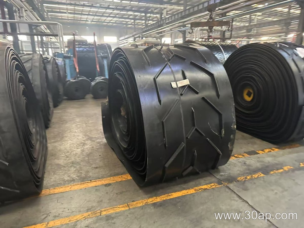 How to Choose the Right Conveyor Belt for Industrial Export