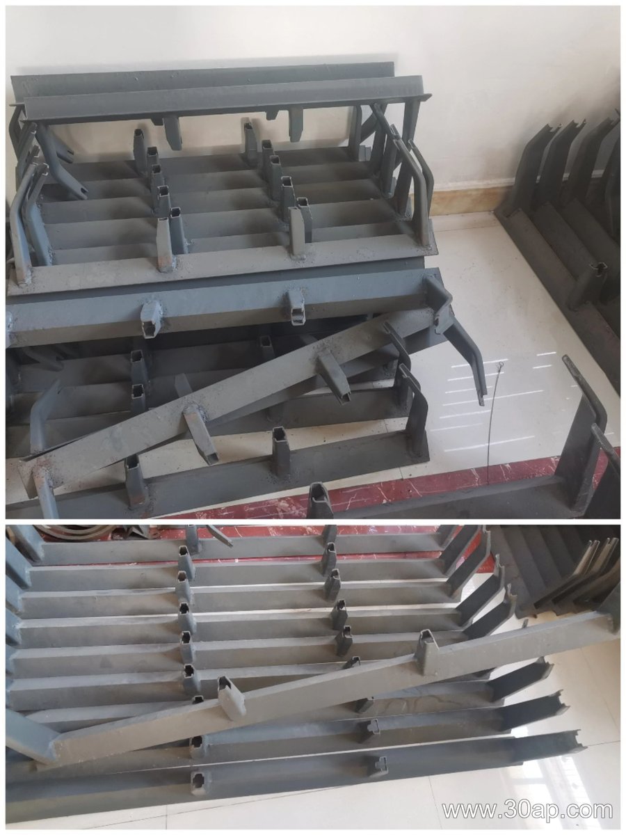 conveyor bracket