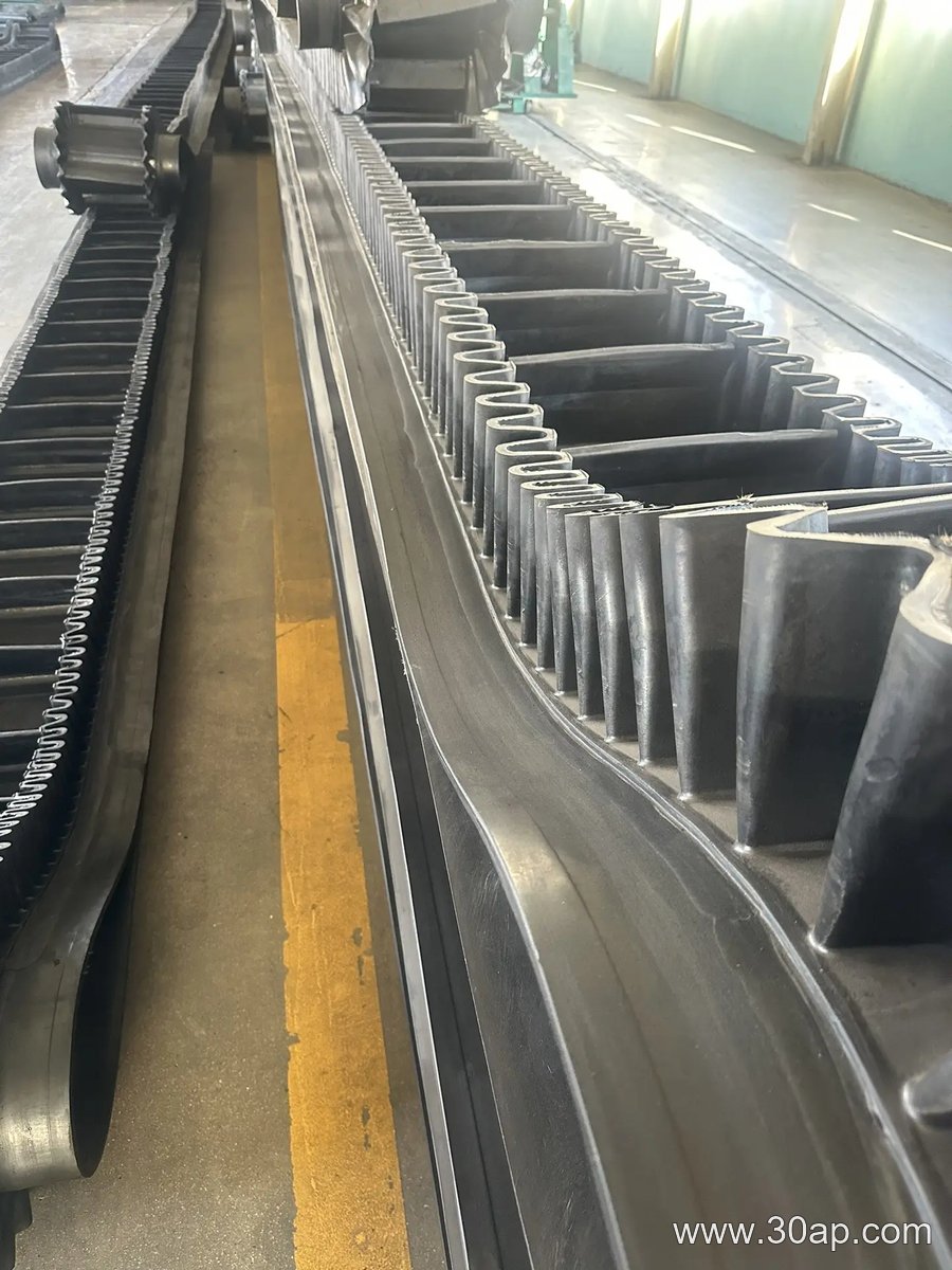 Flame Retardant Conveyor Belt product image