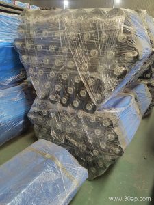 How Steel and Polymer Shell Materials Shape the Cost and Fit of an Idler Roller in Port Terminals