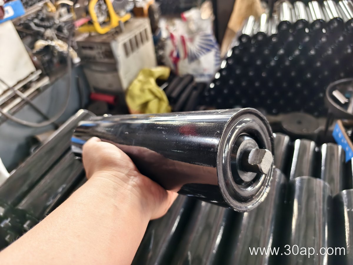 Hot-Dip Galvanized Idler product image