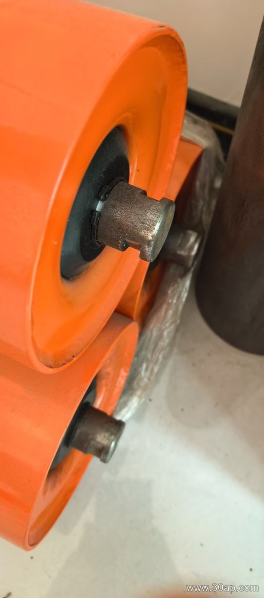Ø76 Conveyor Idler product image