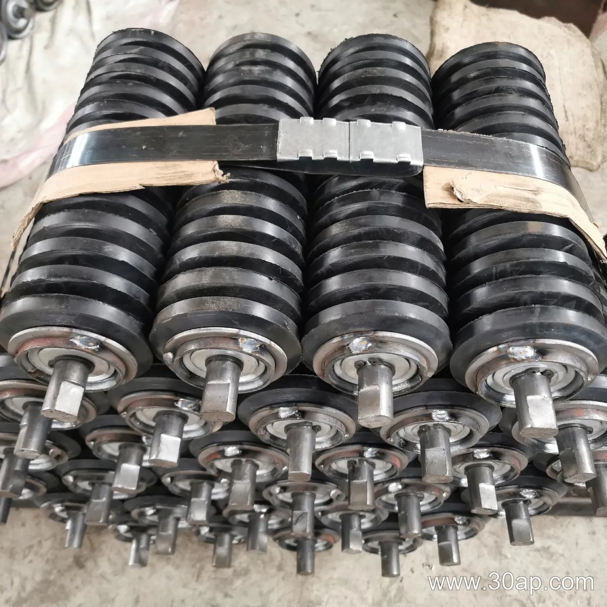 Conveyor Idler Shaft product image
