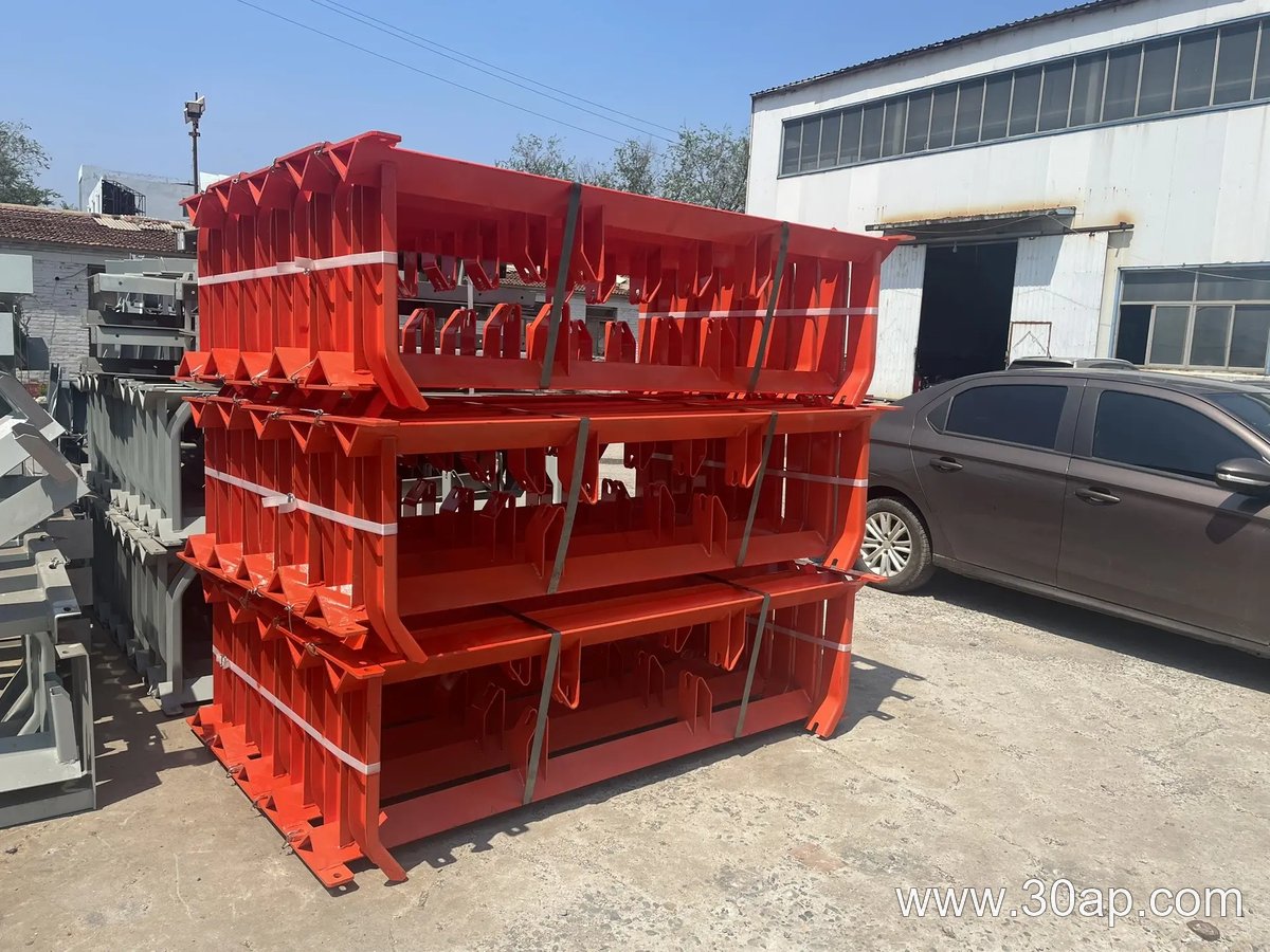 Conveyor Bracket Price product image