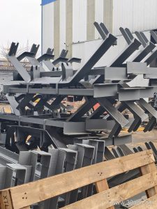 Vertical Idler Bracket for Conveyor Systems