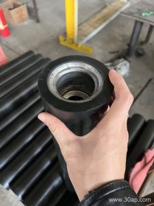 Sealed Idler Rollers for Dusty and Wet Conveyor Lines
