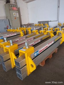 Three-Roll Idler Bracket Essentials for Troughing Conveyor Systems