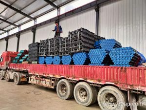 Self-Cleaning Idler Rollers for Sticky Material Conveyors