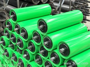 Anti-Material-Buildup Idler for Sticky Bulk Conveyors