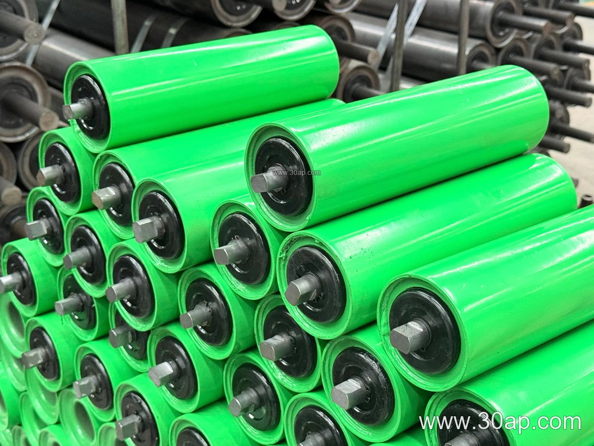 Anti-Material-Buildup Idler