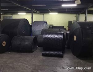 Oil Resistant Conveyor Belt for Greasy and Oily Material Handling