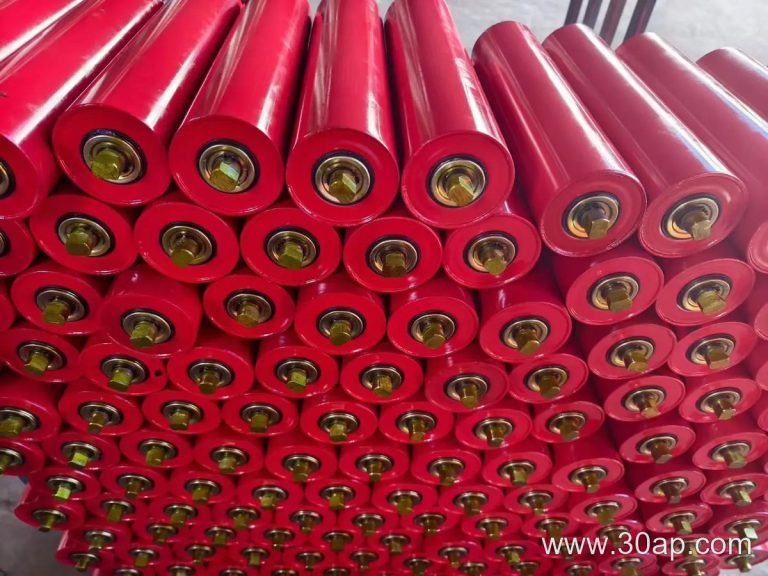 Anti-Sticking Idler for Conveyors That Handle Wet or Cohesive Material