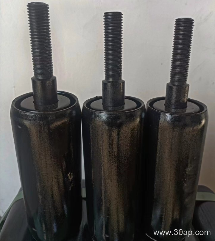 Self-Cleaning Idler