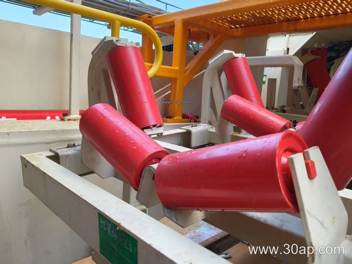 High-Capacity Conveyor Idler