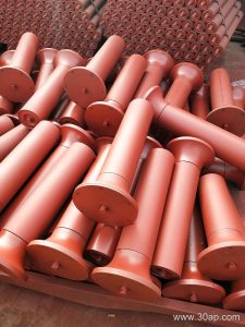 Self-Cleaning Idler for Conveyors That Handle Sticky Materials