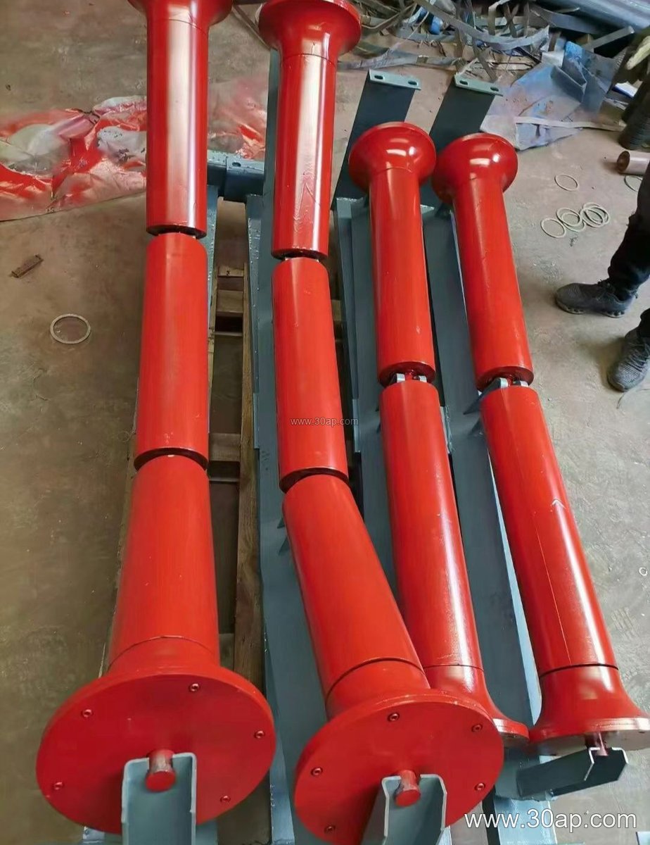 Self-Cleaning Idler