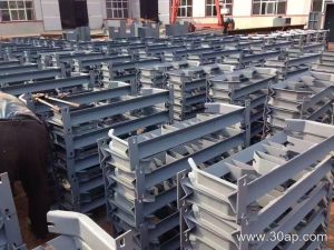 Heavy-Duty Steel Conveyor Bracket for Demanding Bulk Material Systems