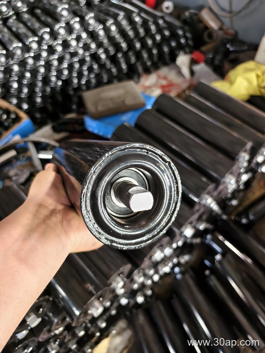 Heavy-Duty Conveyor Idler