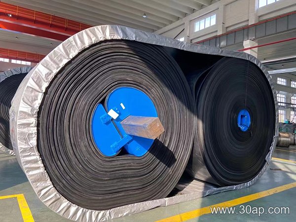 Underground Conveyor Belt