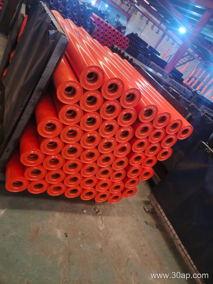 Self-Aligning Idler Set