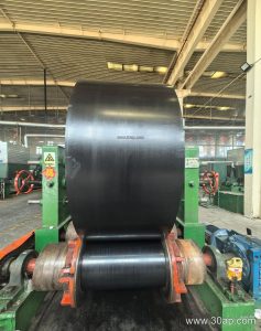 1800mm Wide Conveyor Belt for Heavy-Duty Material Handling
