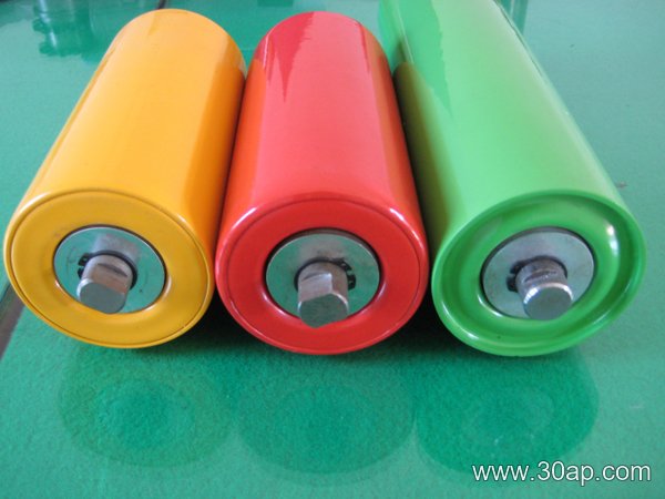 Anti-Material-Buildup Idler